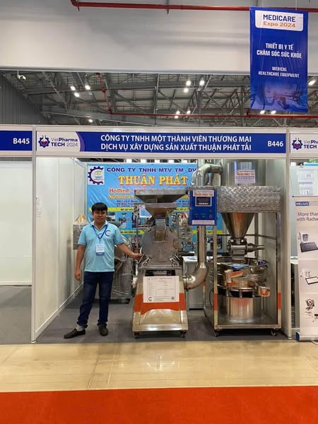 Máy nghiền siêu mịn công nghiệp công suất 150kg/h TPT62 3 Máy nghiền siêu mịn công nghiệp công suất 150kg/h TPT62 - Ảnh 3